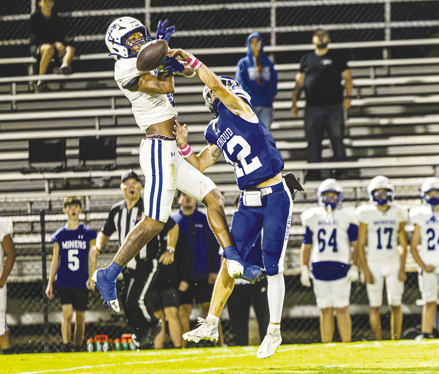 Stroud’s Gideon Smalley knocks a pass away from a Hartshorne receiver. Photo/Beth Young