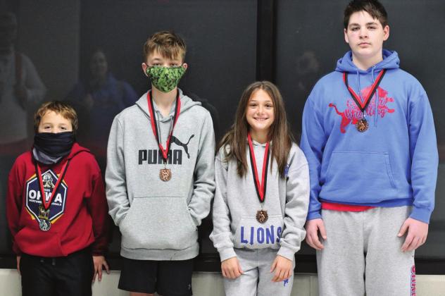Wrestlers place at state