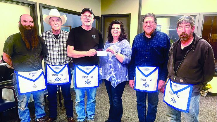 Stroud Masons donate $5,000
