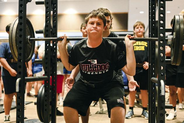 Powerlifters compete