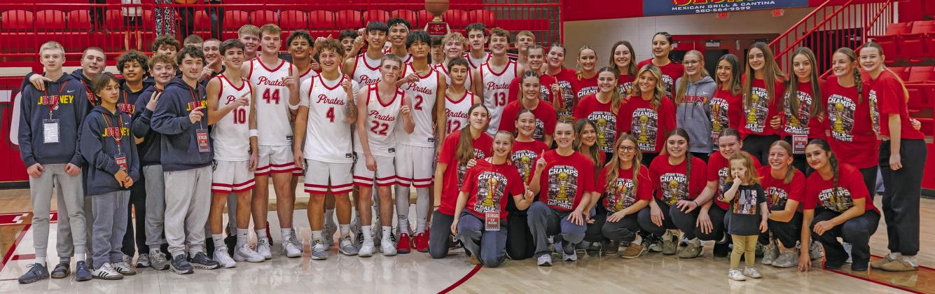 The combined Dale girls and boys teams pose after winning the Kingston tournament championships on Saturday night. Photo/Rick Hester