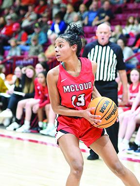 Photos from Tuesday night's games between Prague and McLoud