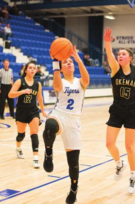 Tigers win, Lady Tigers fall