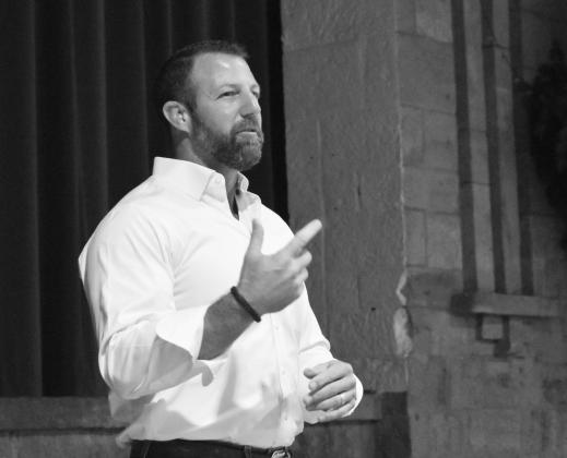 U.S. Sen. Markwayne Mullin. Photo/Emily Kalka