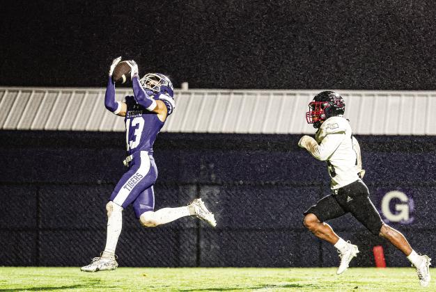 Aiden Collins (13) gets behind the Luther defense for his weekly over-the-shoulder highlight reel catch. Photo/Beth Young