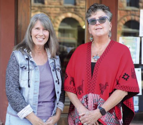 Janet Bowman (left) and Janise Baldwin (right) have started a new non-profit to help Lincoln County residents pay to have their pets spayed or neutered. Lincoln County Spay/Neuter Foundation is now live at lincolncountyokspayneuter. org. Photo/Brian Blansett