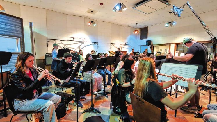 Chandler High School band takes on Nashville