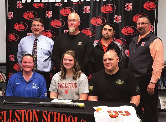 Paull signs with Pratt College