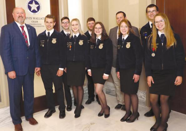 VISITING THE OKLAHOMA STATE CAPITOL