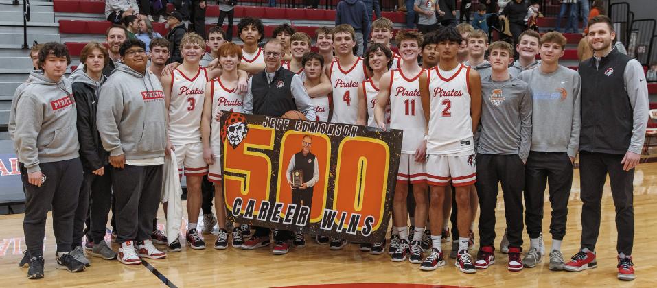 Dale head coach Jeff Edmonson recorded the 500th win of his career last week with an 89-45 victory over Bethel. The three-time defending state champions are 18-2 and ranked No. 1 in Class 2A. Photo/Rick Hester