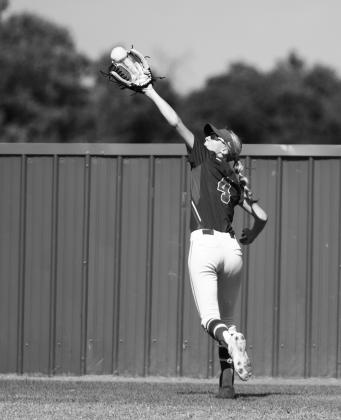 Chandler sweeps Super regional