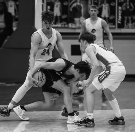 Playoff basket-