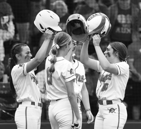 Slow-pitch state tournaments