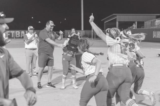 Softball state tournament photos