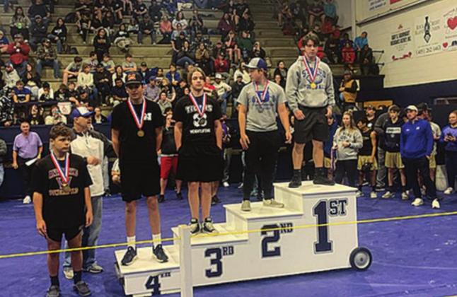 Stroud powerlifters at state