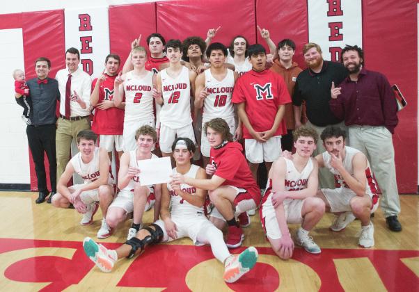 The McLoud Redskins, 2021 district champions. Photo/Brian Blansett