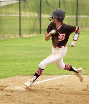 Fast pitch softball