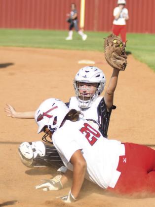 Fast pitch softball