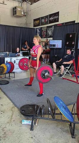 Jimmie Brownfield: Davenport’s record-setting powerlifter
