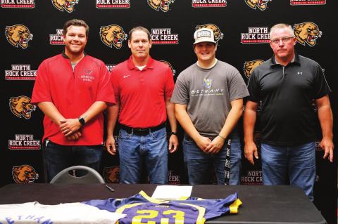 Williams signs with Bethany