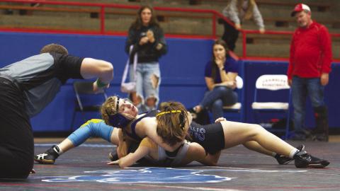 Chandler wrestling
