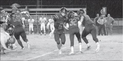 The weather was not a problem for Davenport’s offense — and neither was Prue. Photo/Kim Hobill