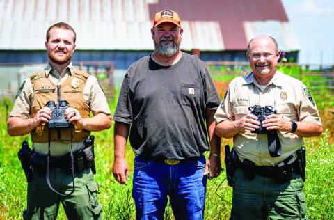 Thermal binoculars donated to rangers