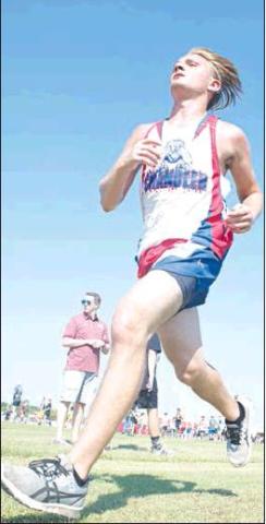 Braden Danker placed 10th overall at the Prague Invitational on Saturday, September 7, with a time of 19:42.91.