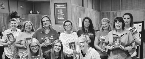 Alpha Iota members meet, share recipes