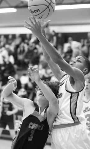 Hoops roundup