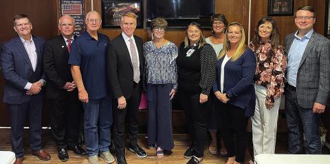 Lankford meets in Stroud