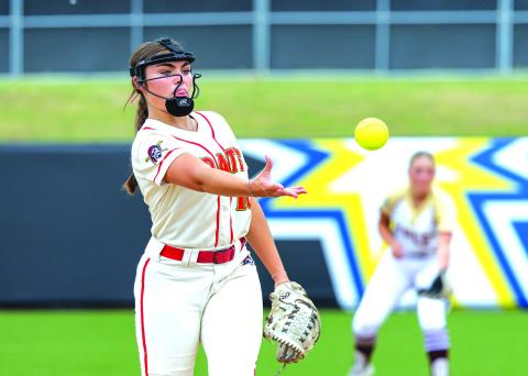 Daley Lang from Dale pitches at the Oklahoma Slowpitch All State game. Photo/ Rick Hester